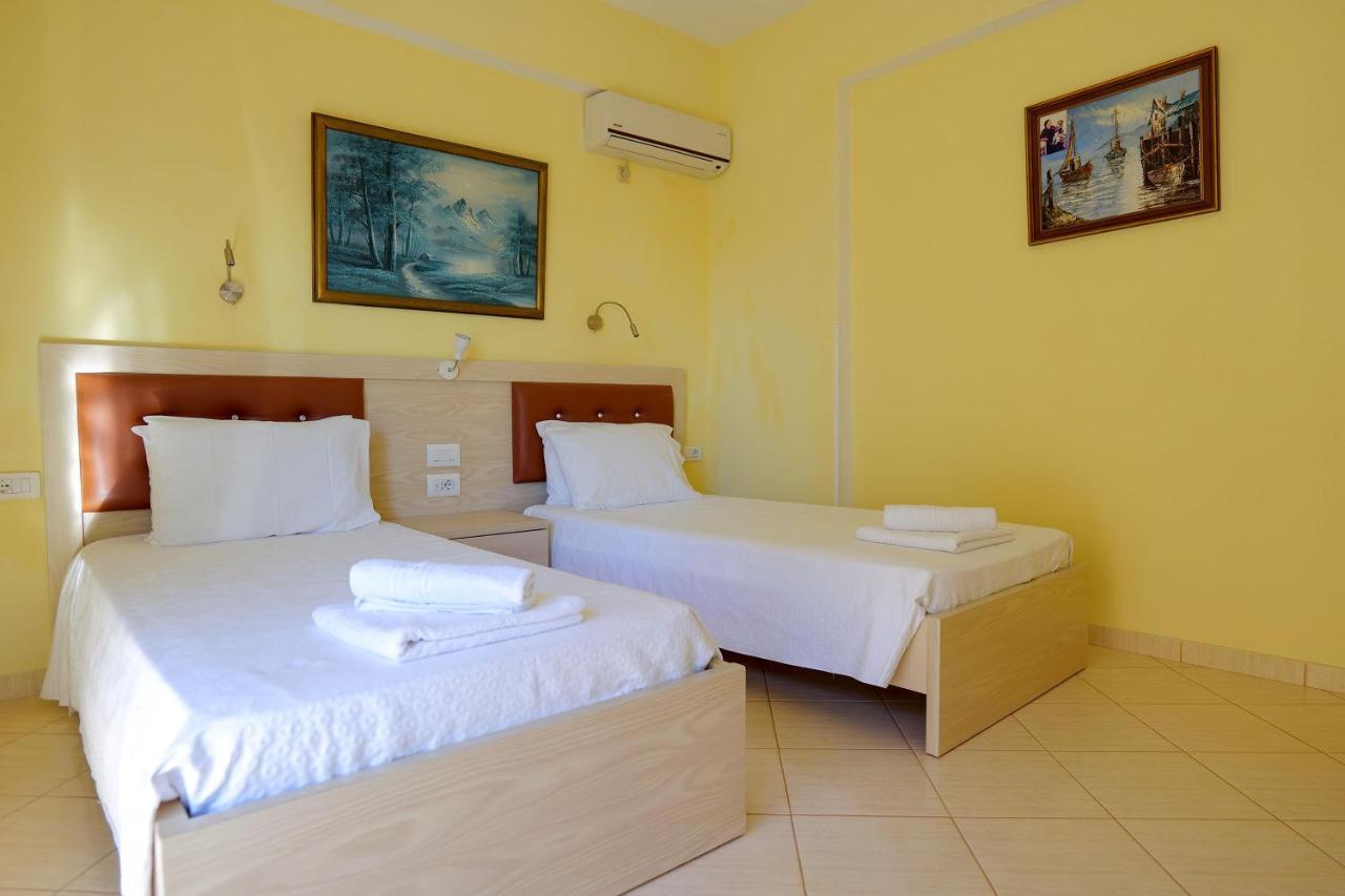 Sunny Holiday Sarande Ngoại thất bức ảnh