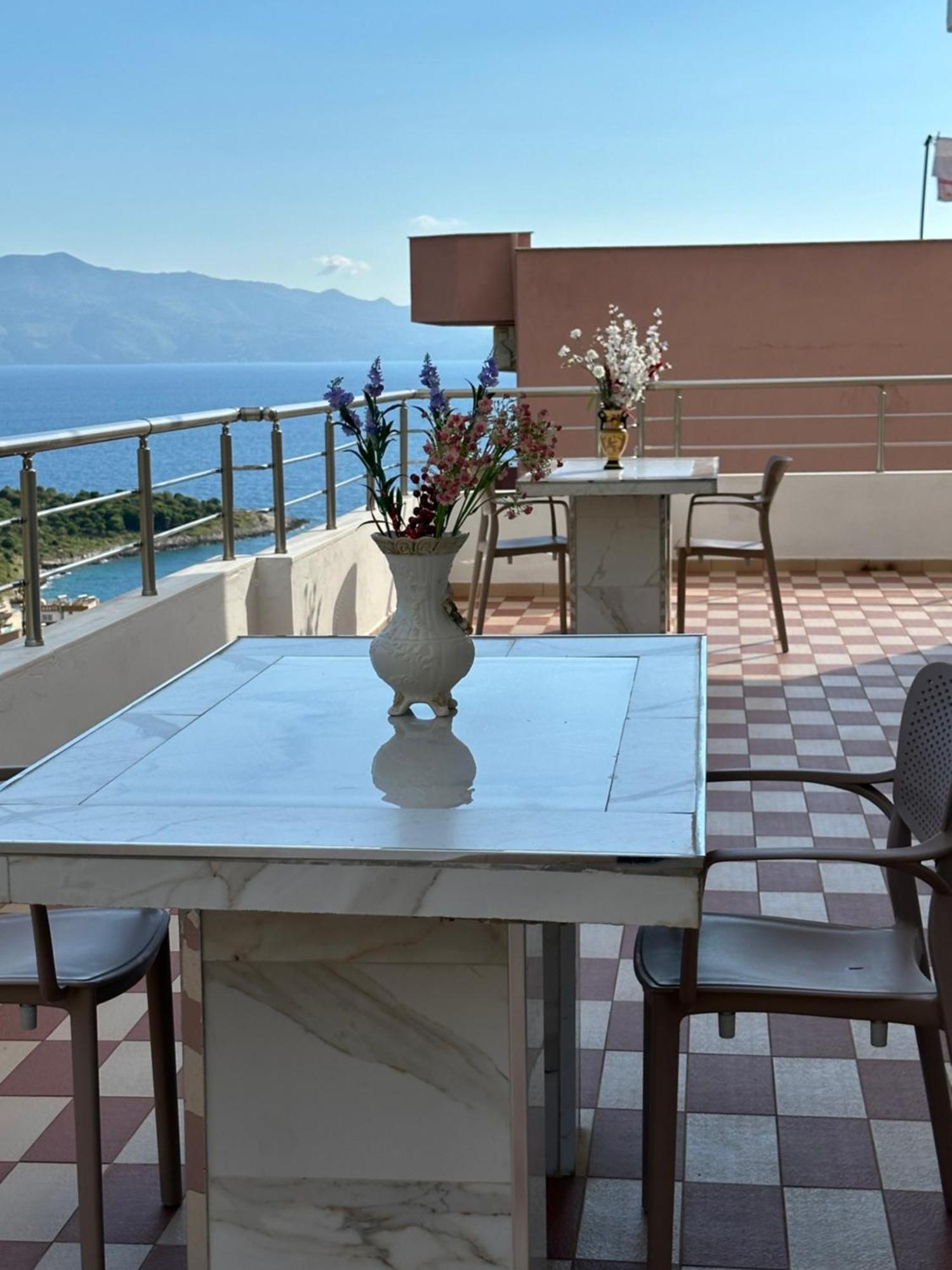 Sunny Holiday Sarande Ngoại thất bức ảnh