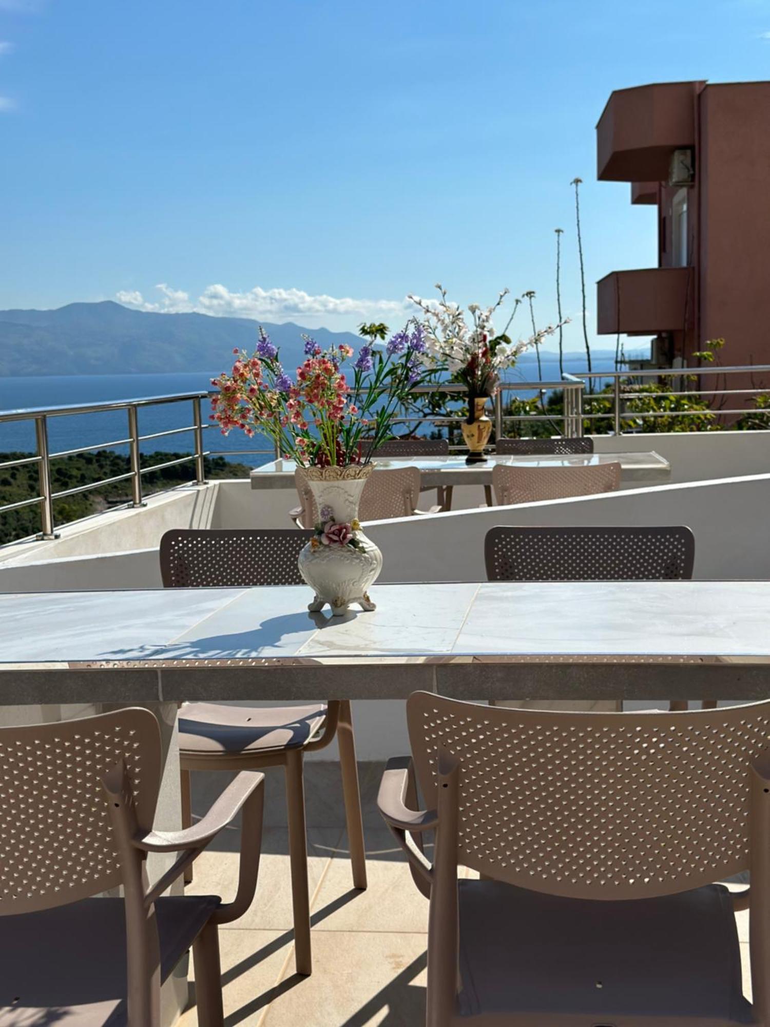 Sunny Holiday Sarande Ngoại thất bức ảnh